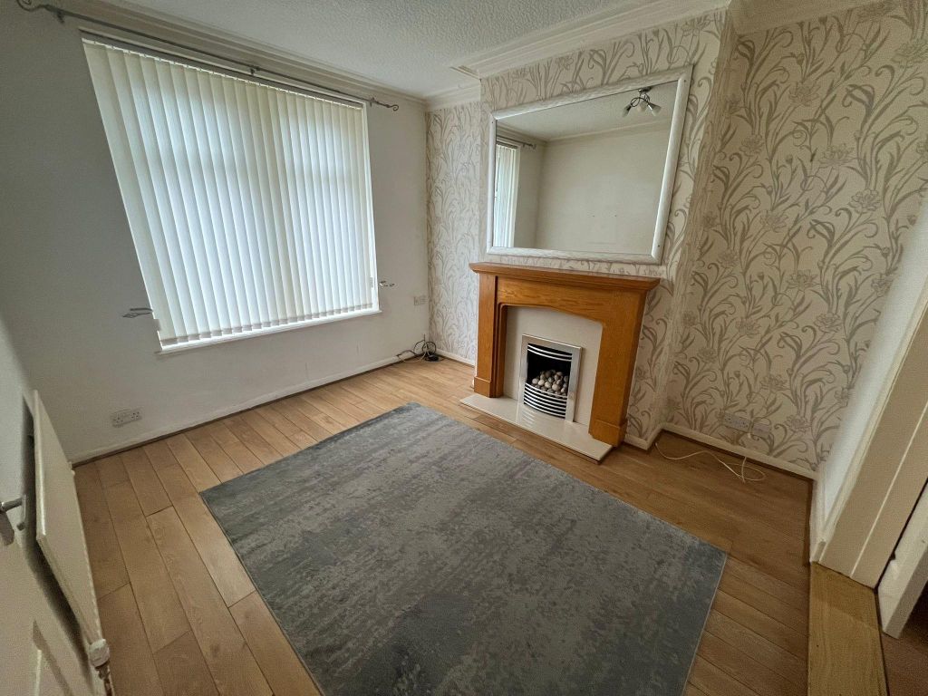 Property photo 2 of 10 453077d6-c49E-44A8-9c67-d71Bd98c4F04.Jpg