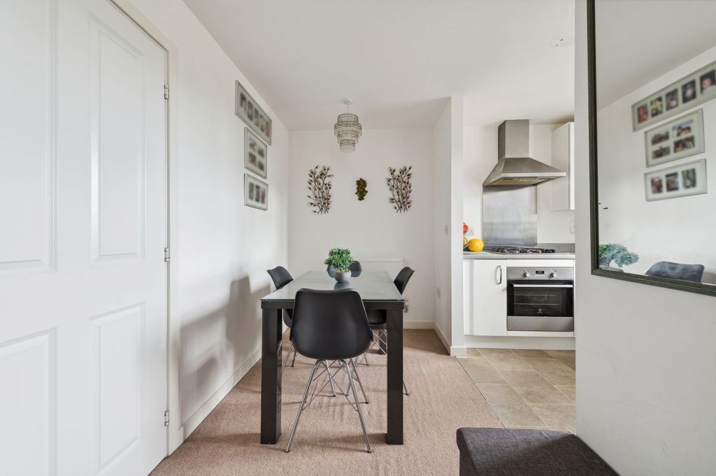 Property photo 3 of 13 Dining