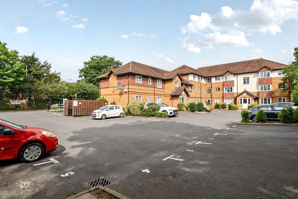 Property photo 1 of 11 1-6A1d8A395c6E0-1...