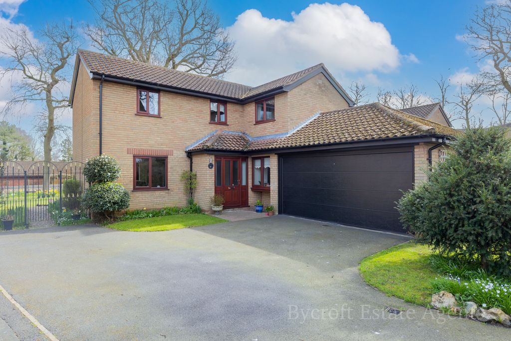 Property photo 1 of 24