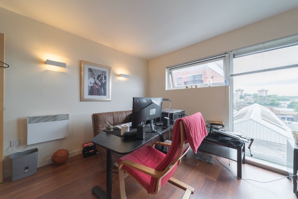 Property photo 2 of 8