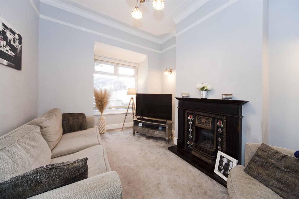 Property photo 2 of 24