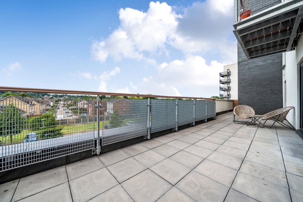 Property photo 2 of 12 Balcony