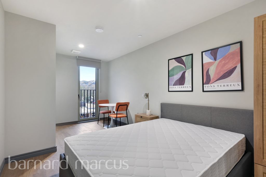 Property photo 2 of 7 Bedroom