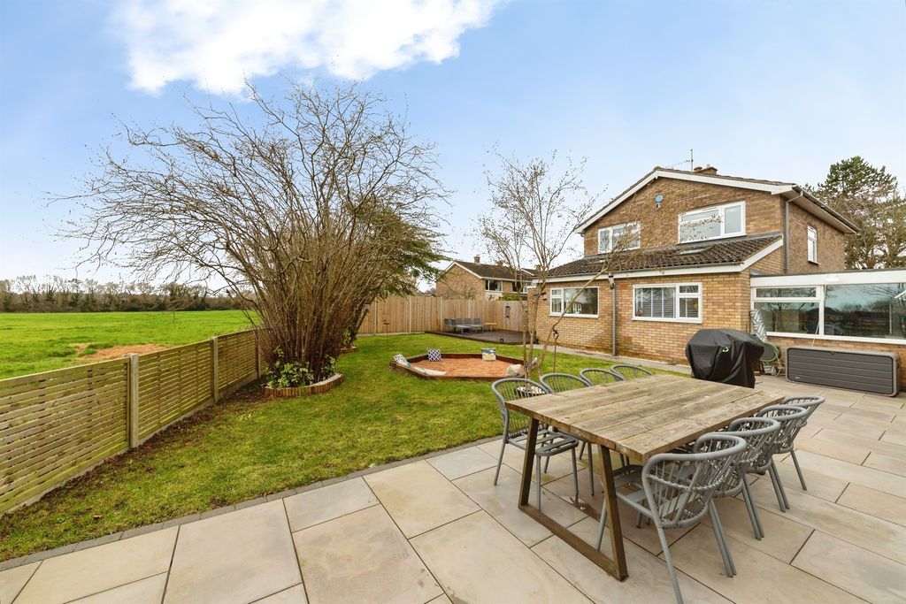 Property photo 2 of 22