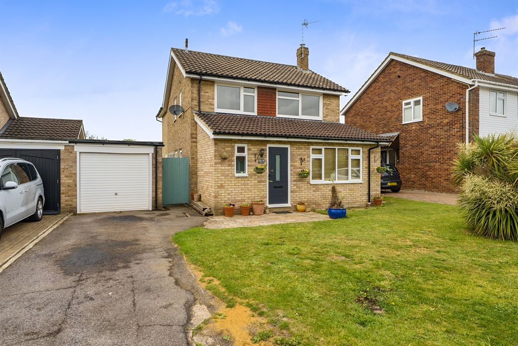 Property photo 1 of 12