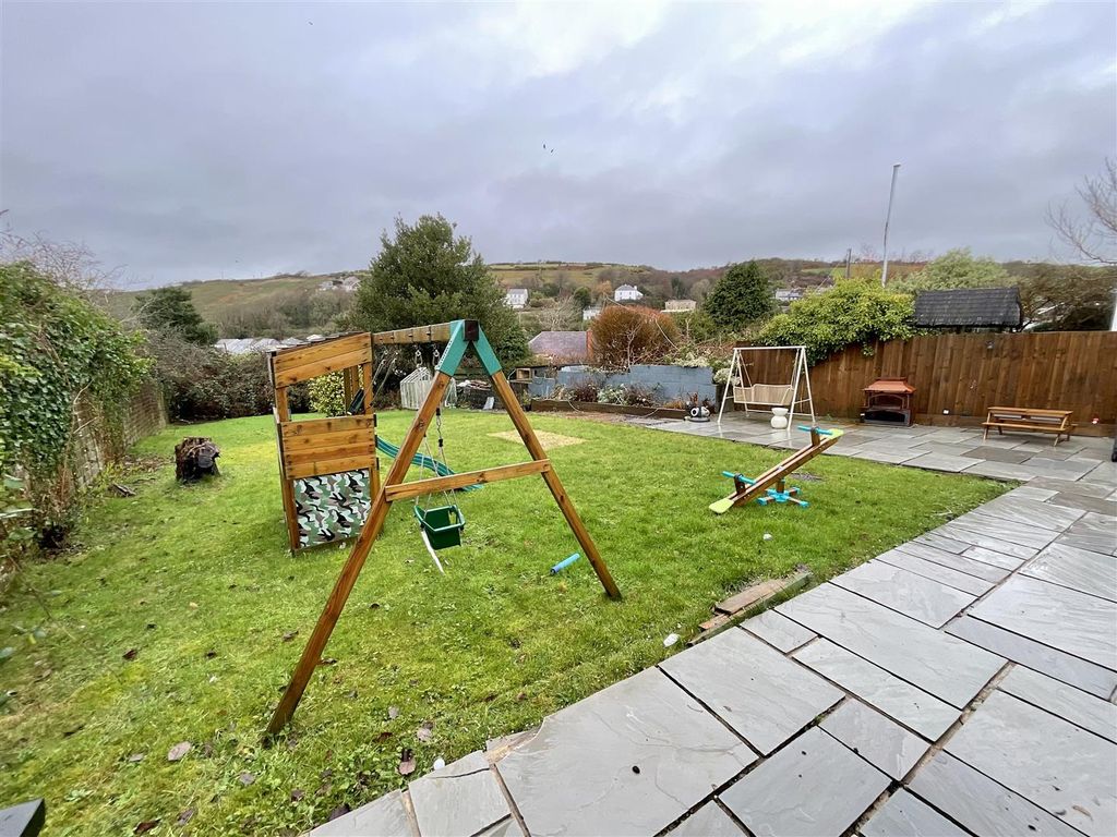 Property photo 2 of 43 Img_8458.Jpeg