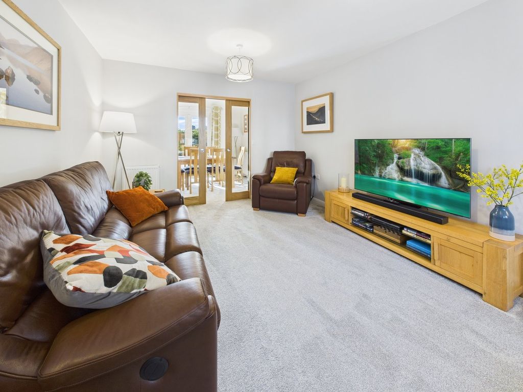 Property photo 3 of 24