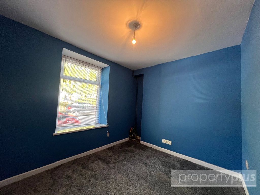 Property photo 3 of 15 Picture No. 13