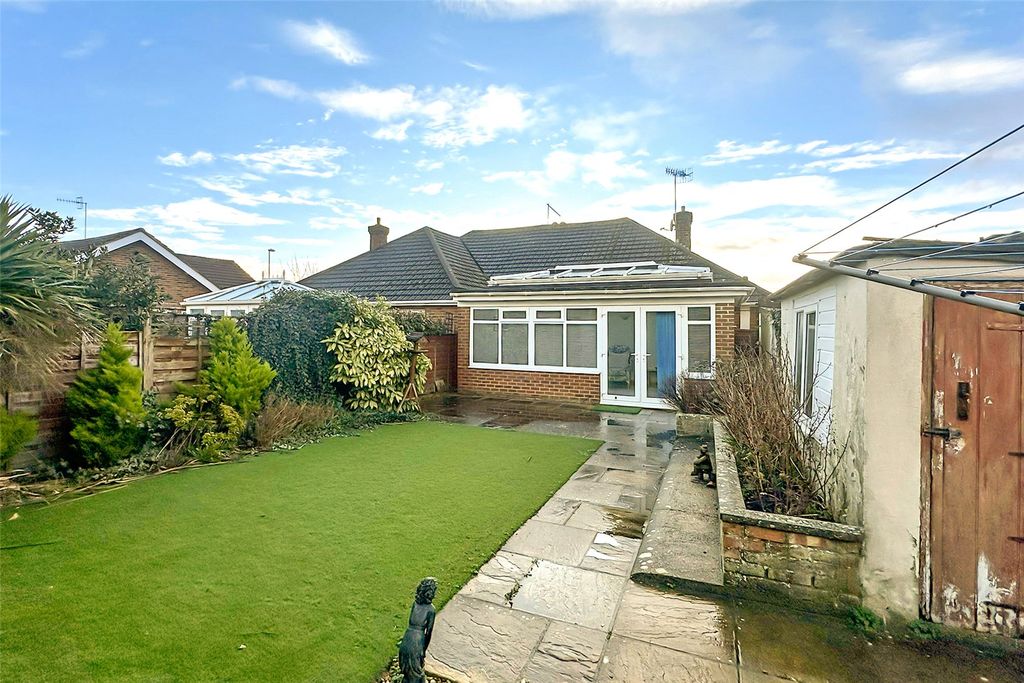 Property photo 2 of 16 Picture No. 03