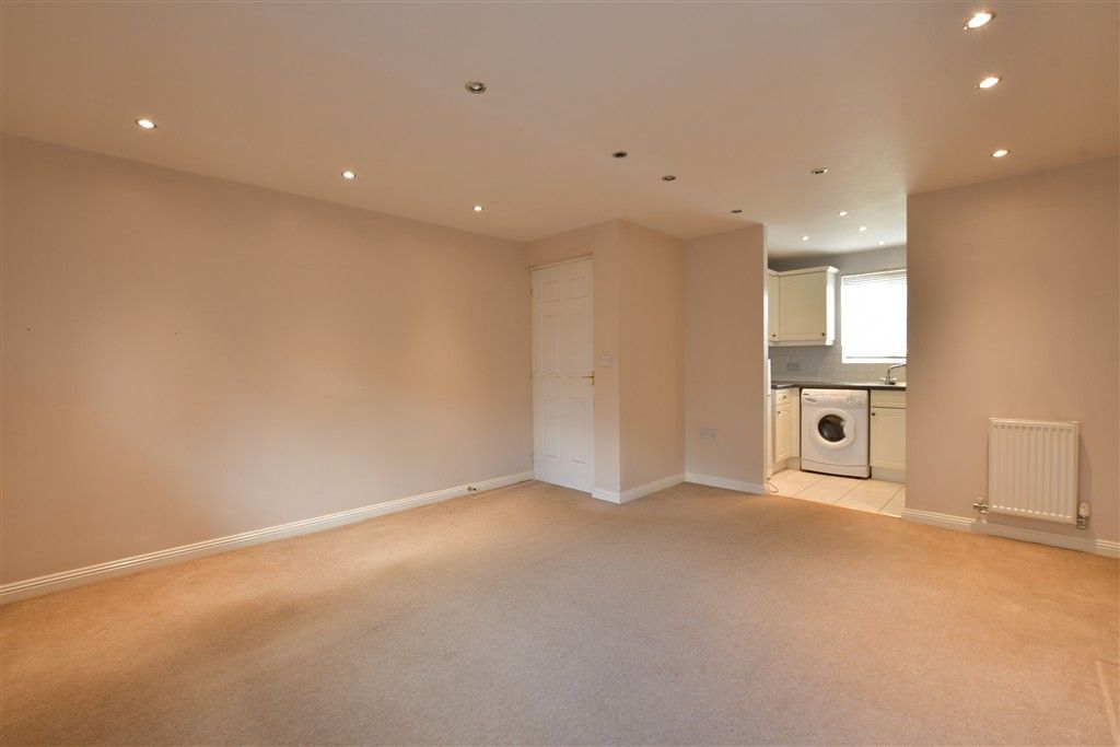 Property photo 1 of 12 Lounge/Dining Room