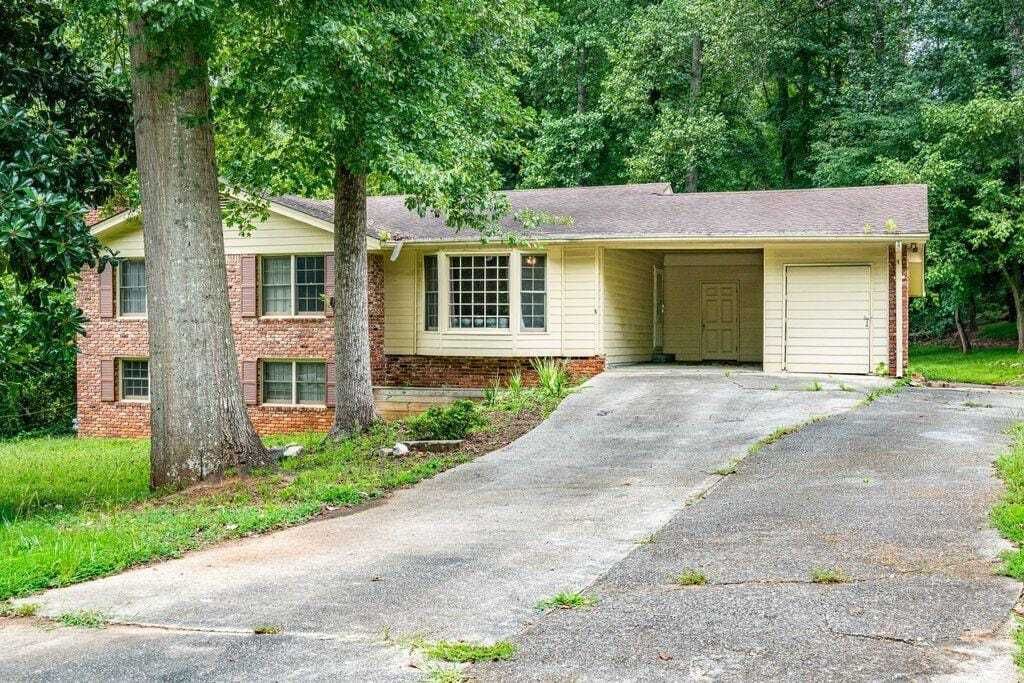Property photo 1 of 14