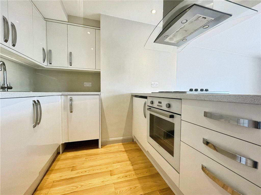 Property photo 1 of 10 Kitchen