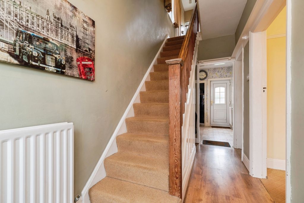 Property photo 2 of 14 Pbox-Img.Jpg