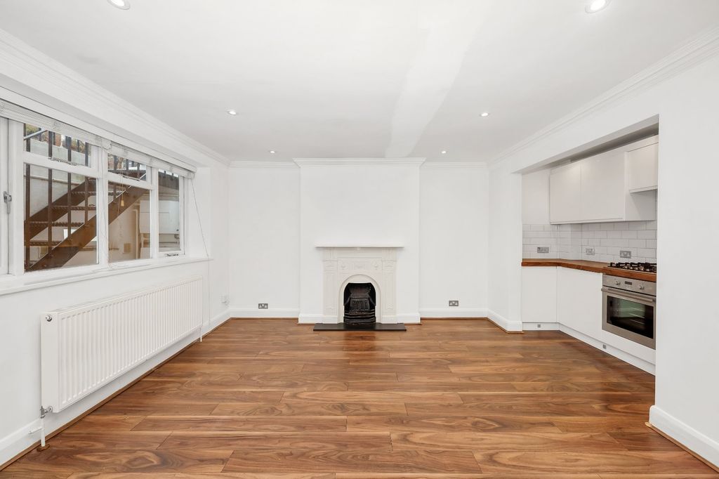 Property photo 3 of 19