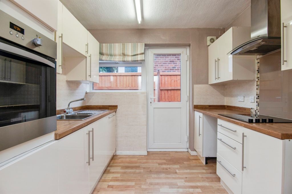 Property photo 3 of 18