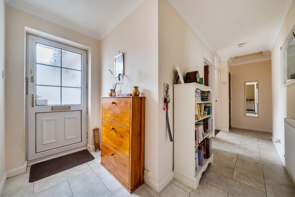 Property photo 2 of 18 1-6965355F5Cfca-1393613-7-6964E2347A46F-1.Jpg