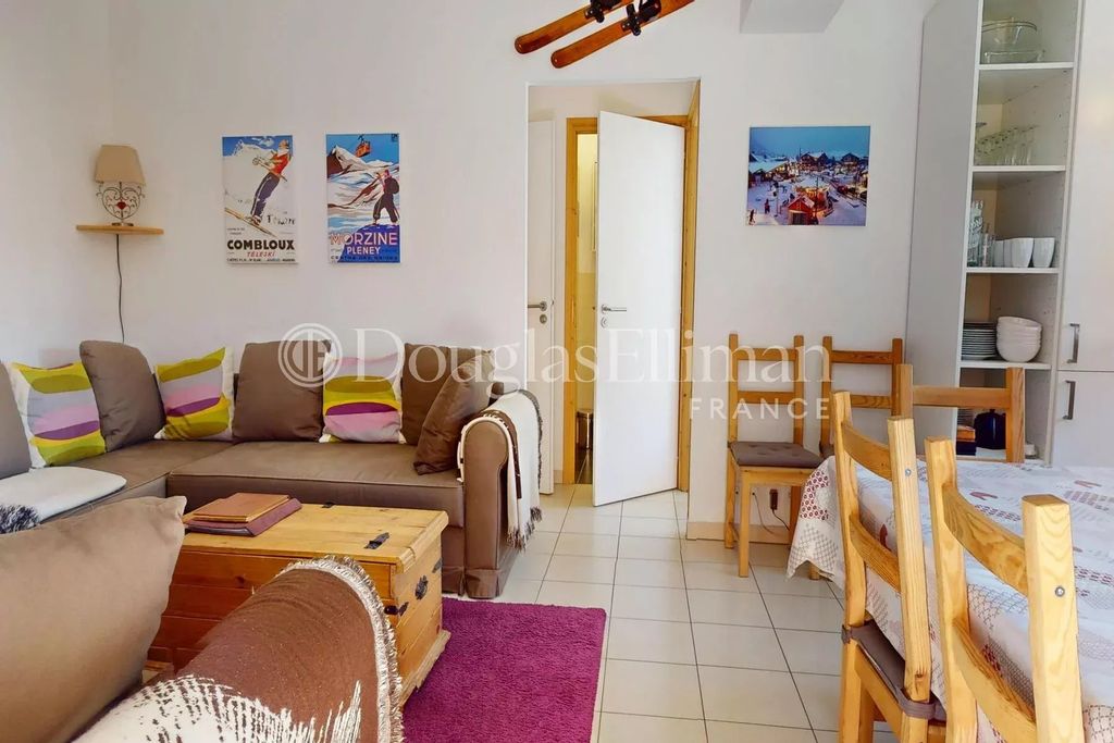 Property photo 3 of 11