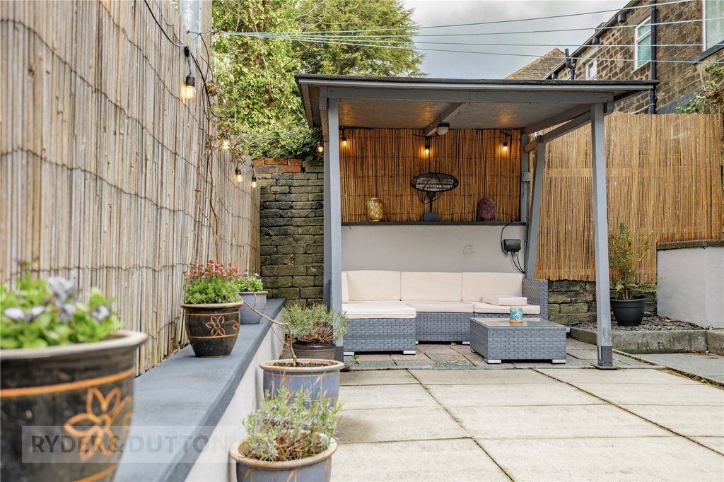Property photo 2 of 21 Rear Garden