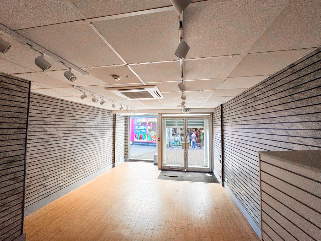 Property photo 3 of 10 Photo 6