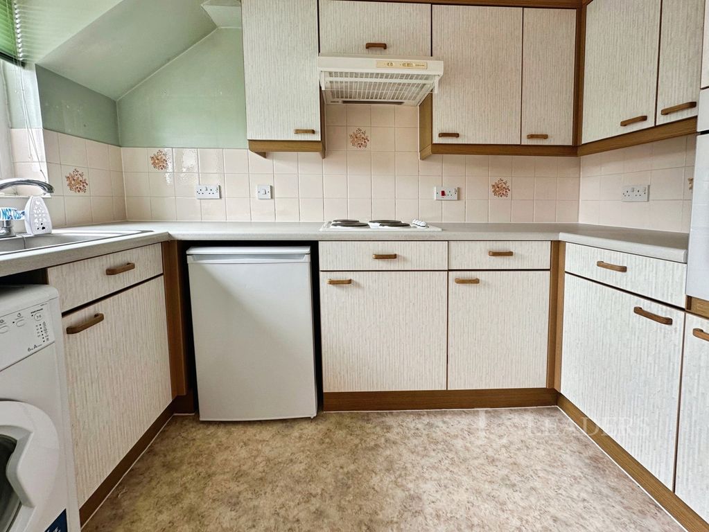 Property photo 3 of 11 Pbox-Img.Jpg