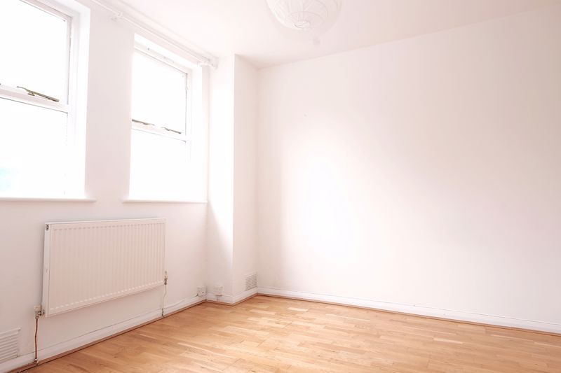 Property photo 3 of 8 Bedroom 1