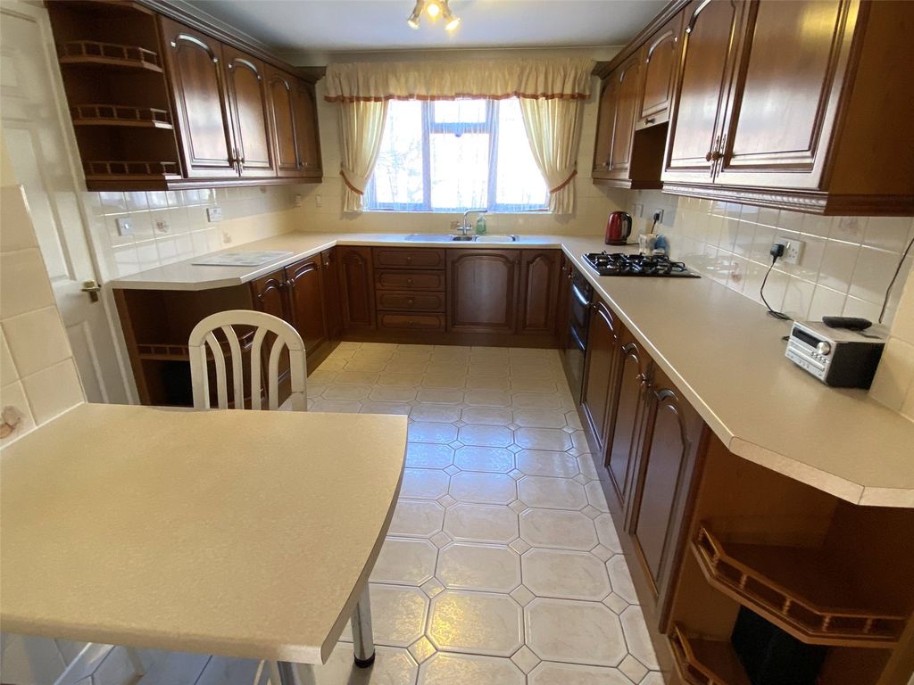 Property photo 3 of 18 Picture No. 12