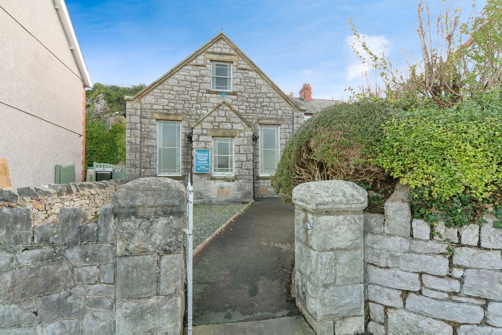 Property photo 1 of 19 Pbox-Img.Jpg