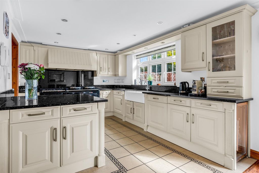 Property photo 3 of 32 Internal-22.Jpg