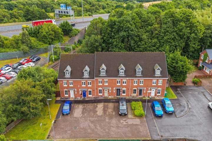 Property photo 3 of 33