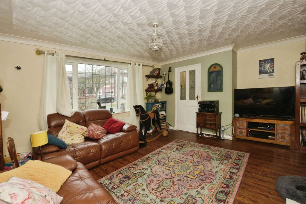 Property photo 2 of 16 Photography