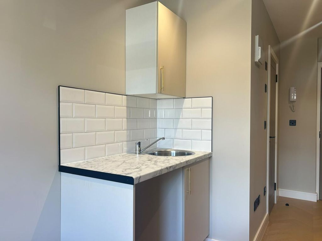 Property photo 1 of 14 Kitchen