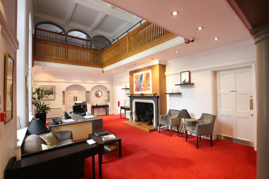 Property photo 2 of 10 Img_2024.Jpg