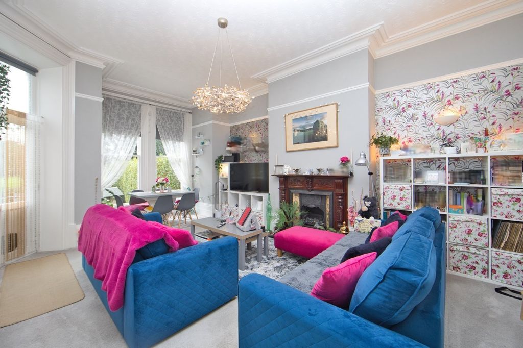 Additional image 4 of 2 bed flat for saleCastle Hill Avenue, Folkestone, Kent CT20