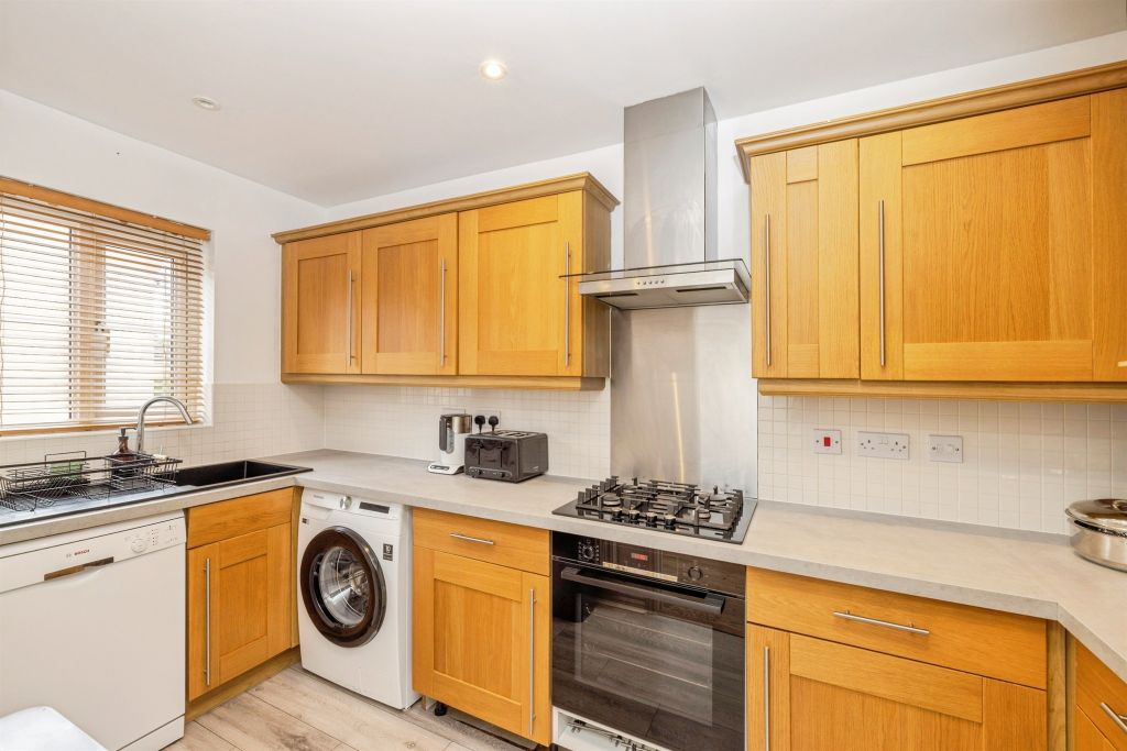 Property photo 2 of 24