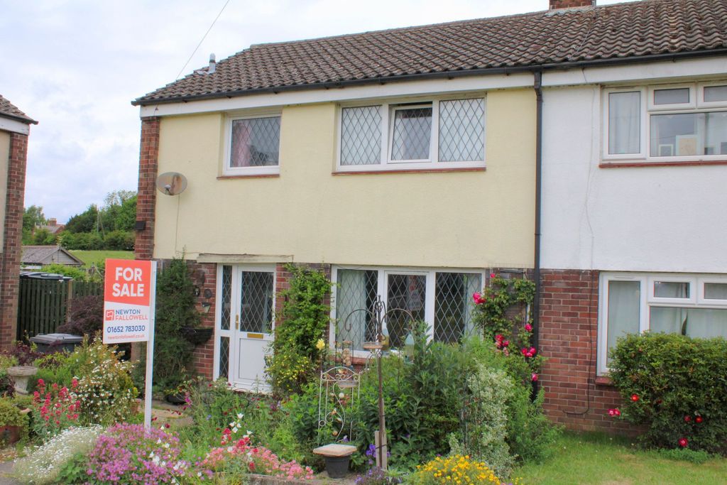 Property photo 1 of 12 Front