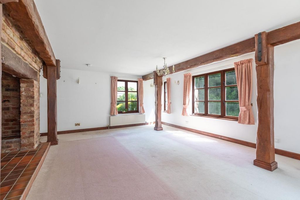 Property photo 2 of 45 High Lawn_25.Jpg