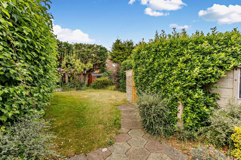 Property photo 2 of 14 Picture No. 03