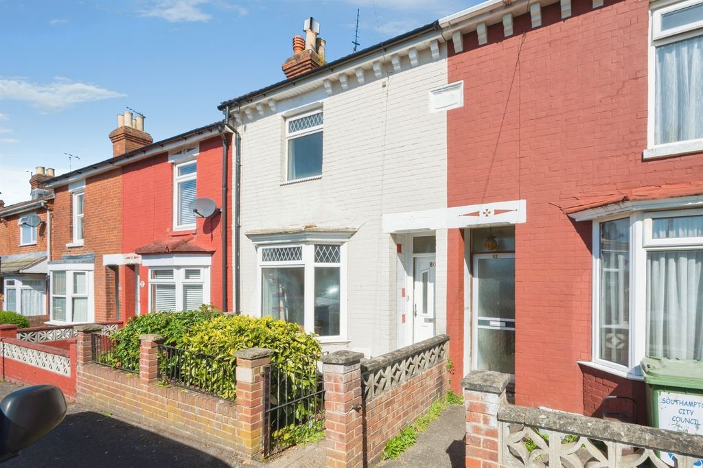 Property photo 1 of 17