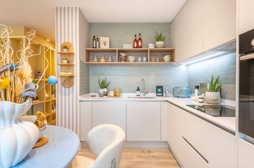 Property photo 1 of 30