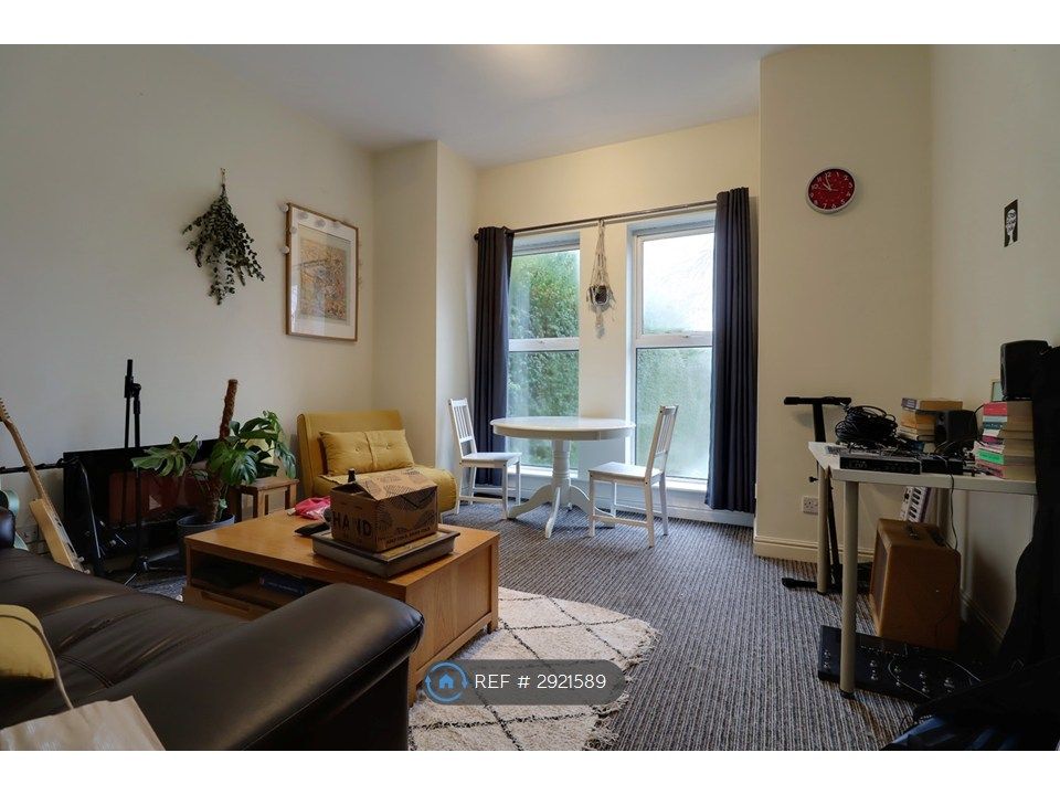 Property photo 3 of 5