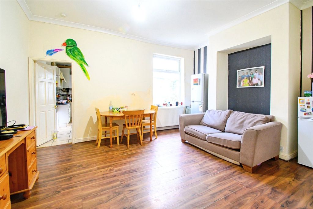 Property photo 2 of 16 Picture No. 07
