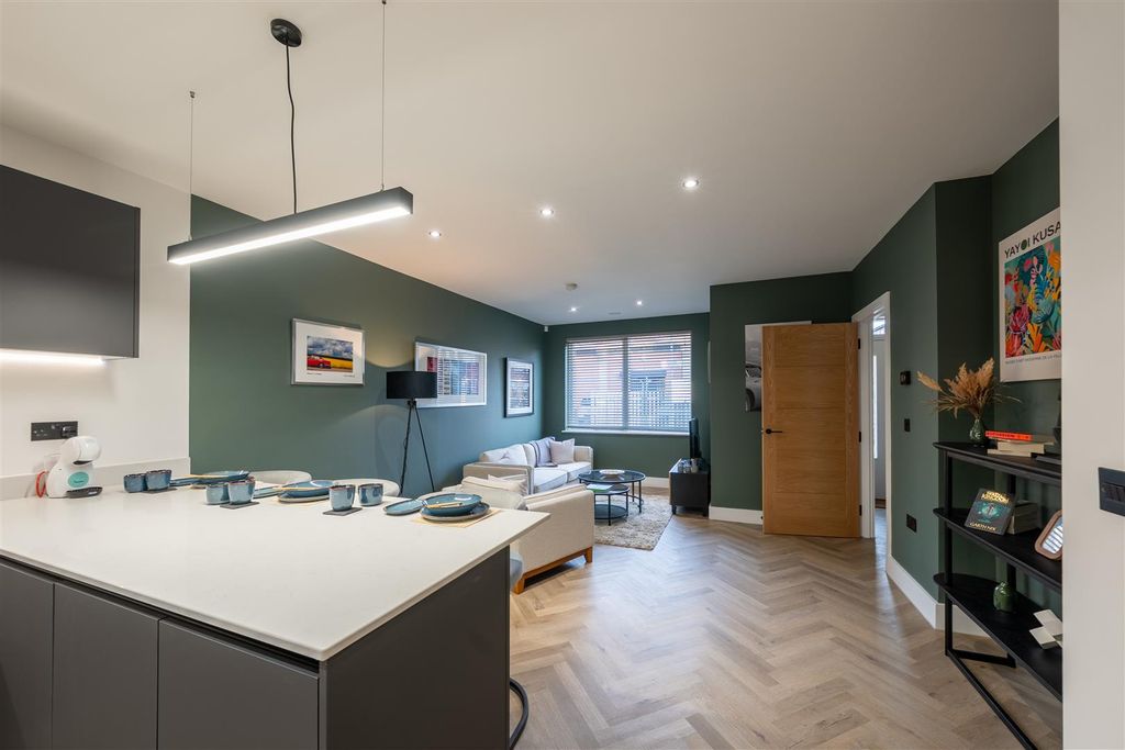 Property photo 3 of 21 Reside-3.Jpg