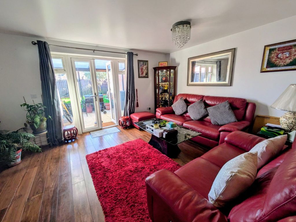 Property photo 3 of 9 Picture No. 10