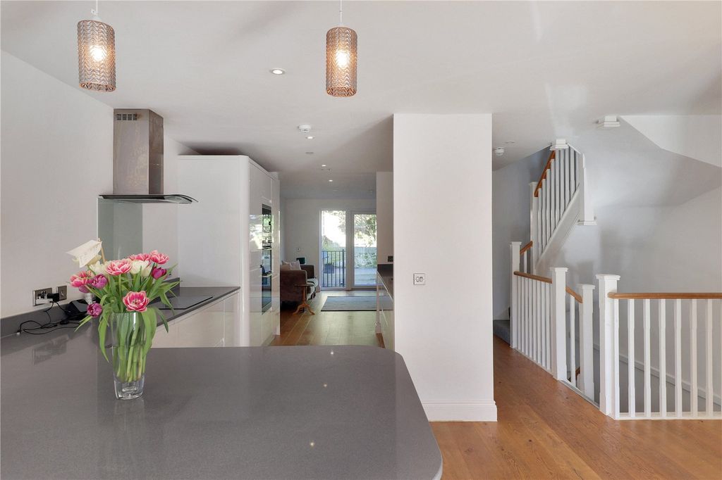 Property photo 3 of 16 Kitchen