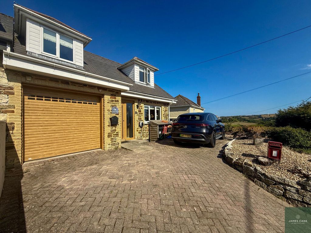 Property photo 1 of 26