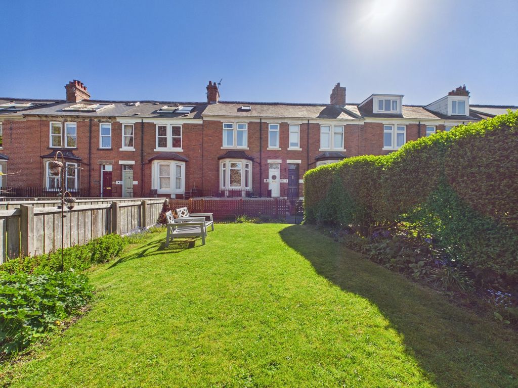 Property photo 1 of 14 External