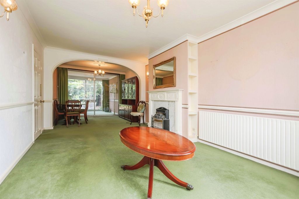 Property photo 3 of 17