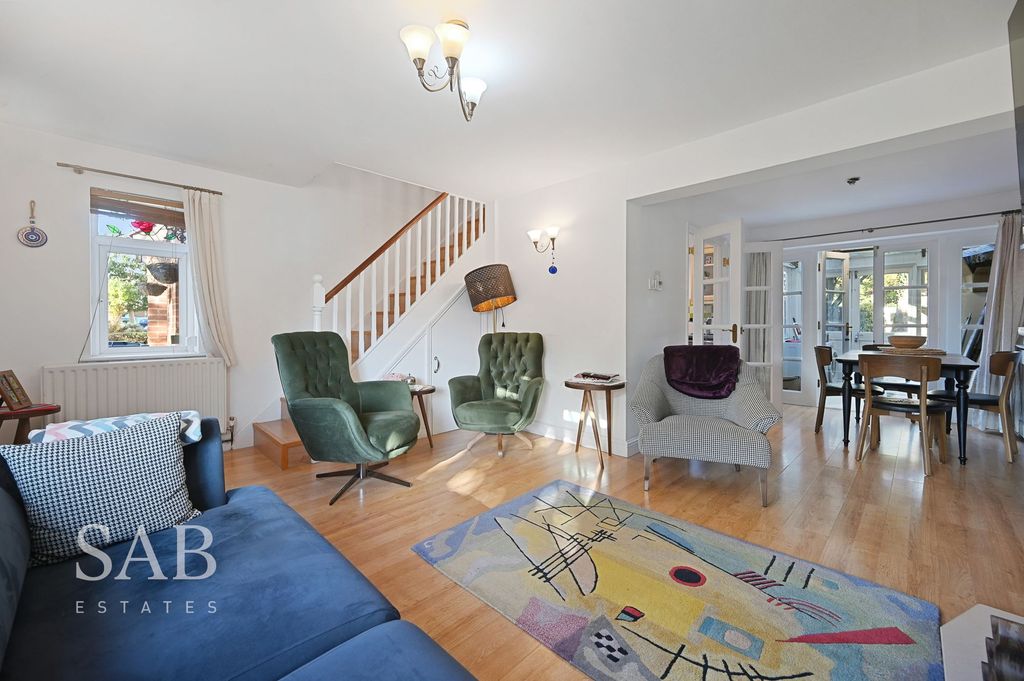 Property photo 3 of 12