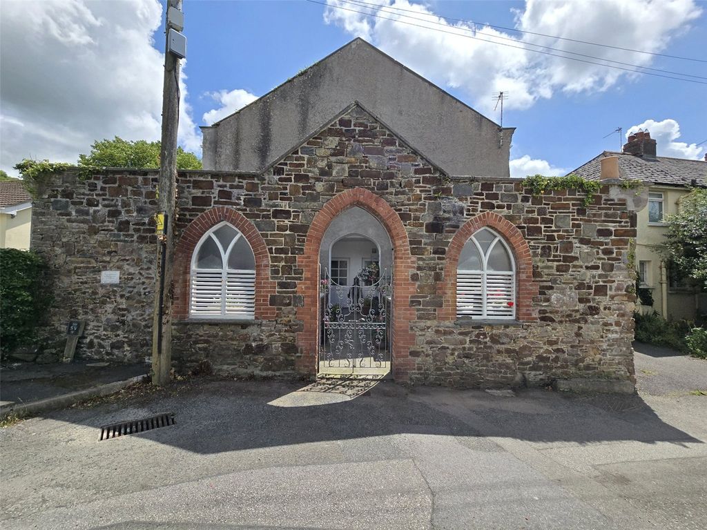 Property photo 1 of 12 Picture No. 01